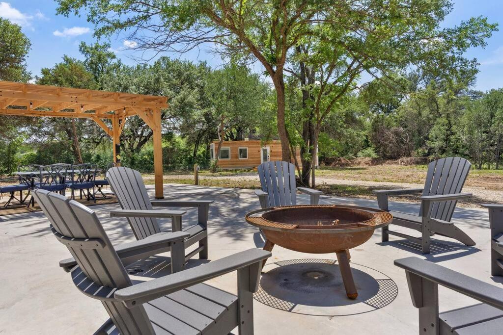 The Lonely Bull Luxury Container On 5 Acres Weatherford