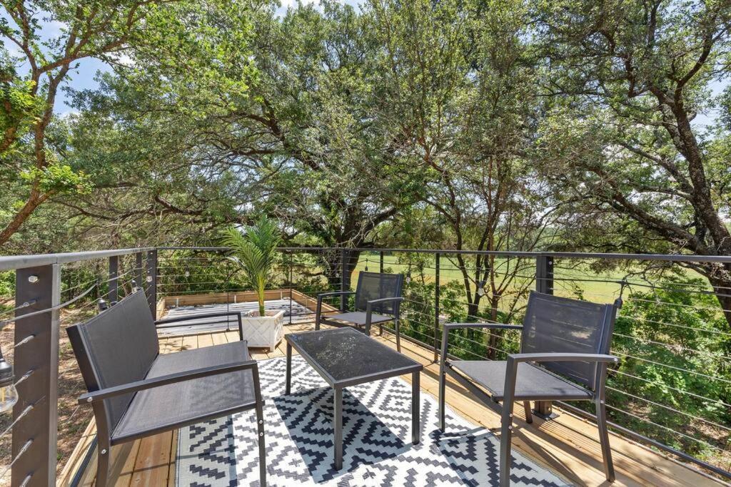 Holiday home The Lonely Bull Luxury Container On 5 Acres Weatherford